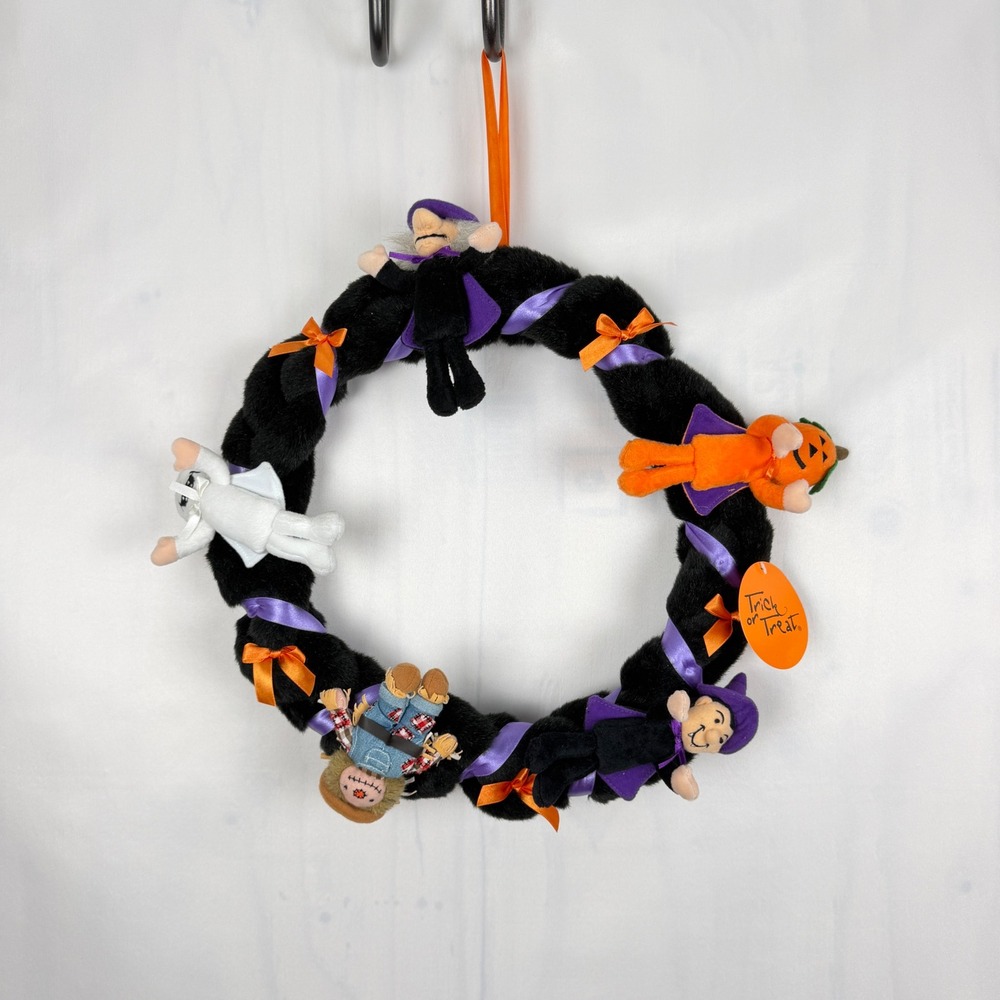 Halloween Plush 15" Wreath Black Braided Trick or Treat Witch Ghost Vampire